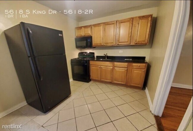 Building Photo - 1 br, 1 bath Apartment - 5618 S. King Drive
