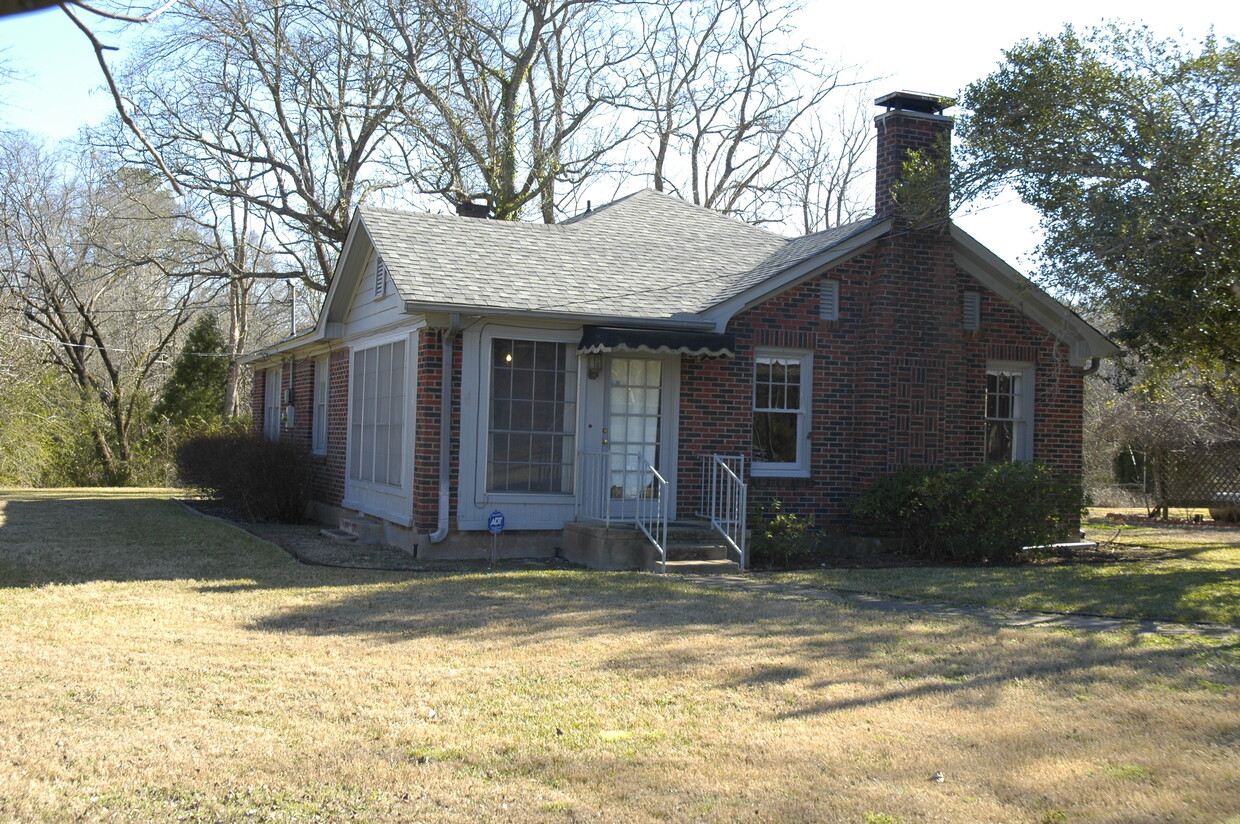 Primary Photo - 16038 Fm 16 E