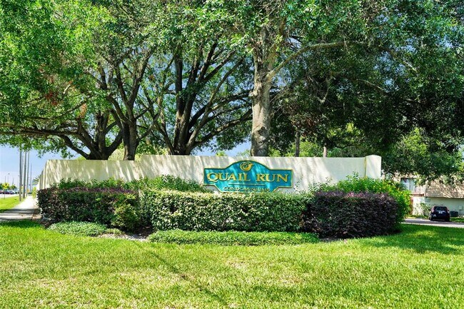 Foto del edificio - 15217 W Pond Woods Dr