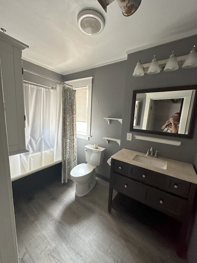 Foto principal - 406 S Washington Ave