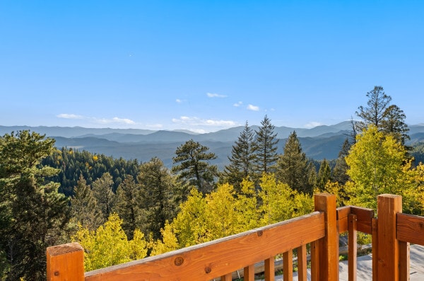 Building Photo - 11770 Leavenworth Dr