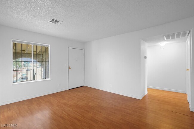 Foto del edificio - 4768 W Sand Creek Ave