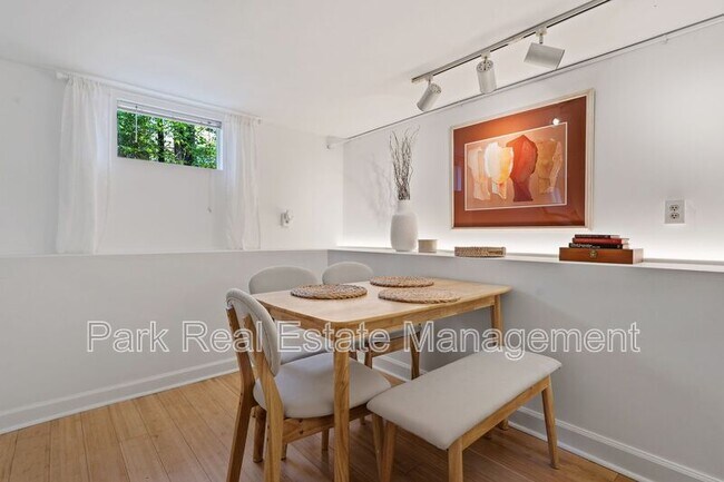 Foto del edificio - 200 Purefoy Rd