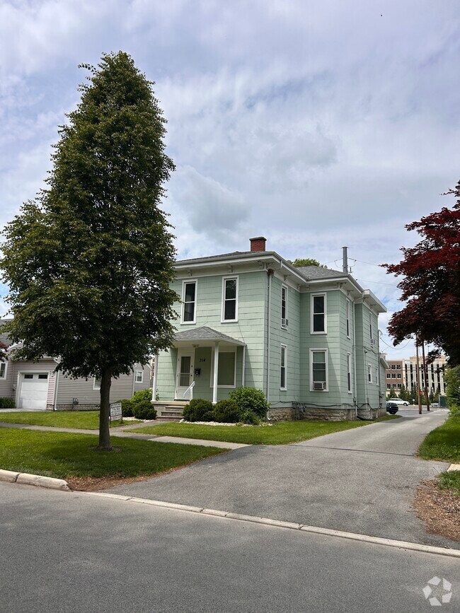 Building Photo - 214 E Lima St