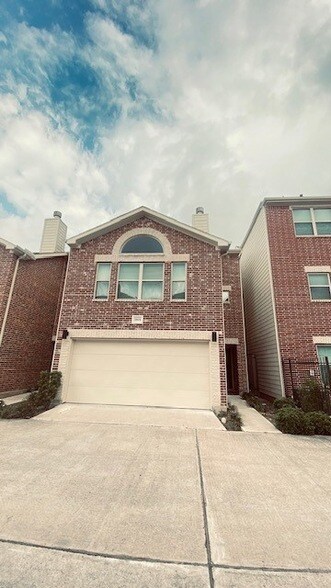 Photo - 11604 Main Cypress Drive Unit