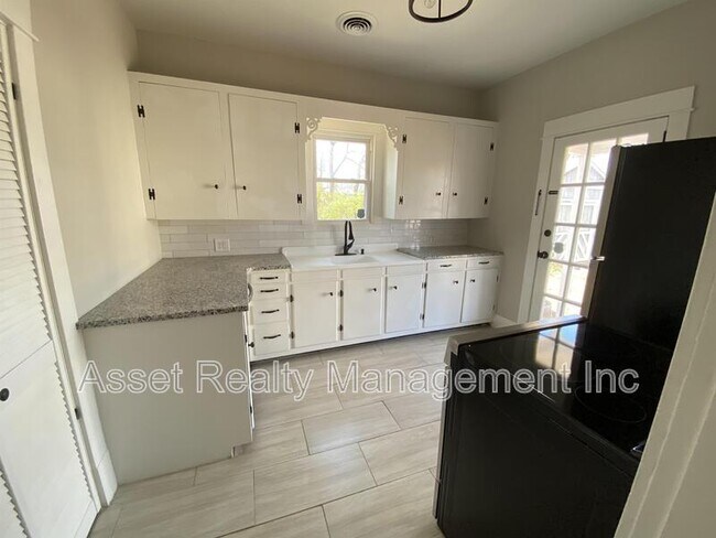 Foto del edificio - 2817 Fairview St