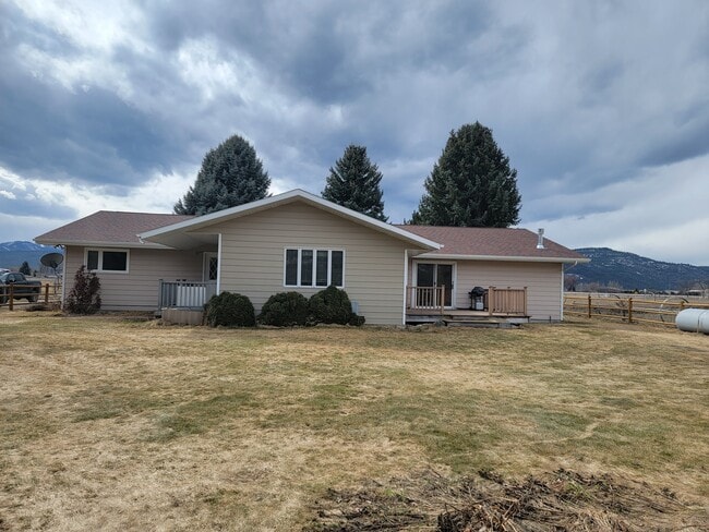 Building Photo - 14780 Mill Creek Rd