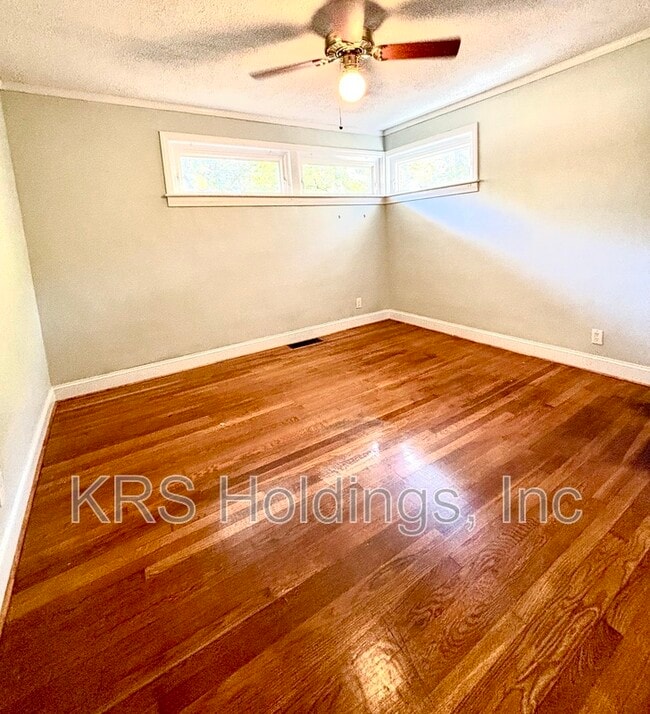 Foto del edificio - 106 Woodland Dr