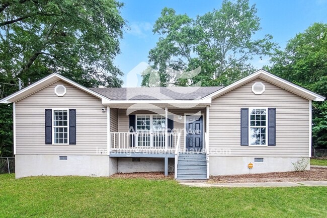 Building Photo - 751 Parkhill Dr