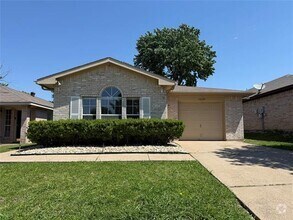 Building Photo - 10239 Blackjack Oaks Dr