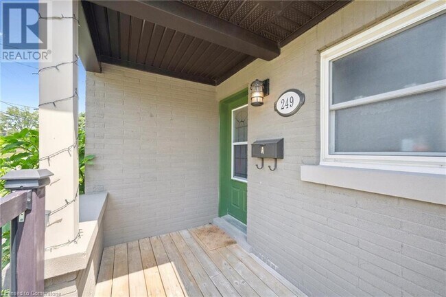 Building Photo - 249 Blucher St
