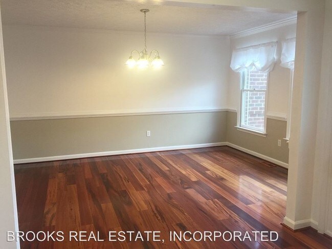 Building Photo - 3412 N Chase