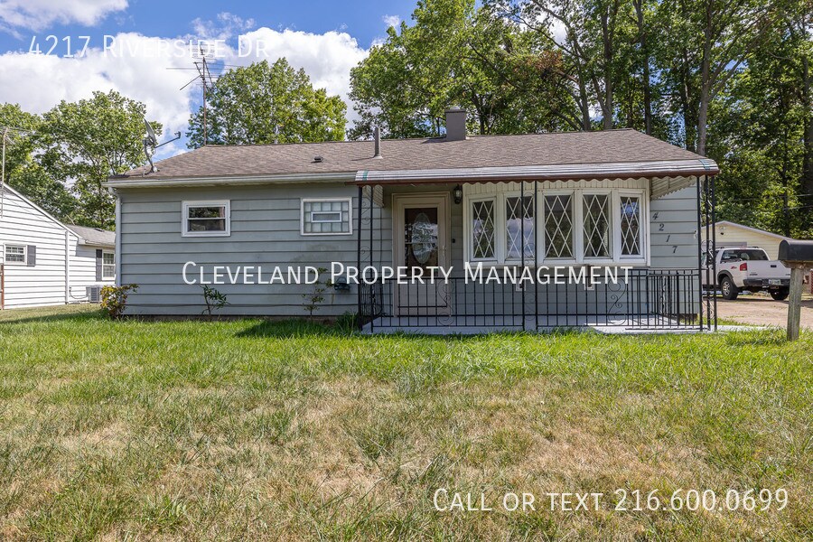 Primary Photo - Lorain 3-Bedroom Home