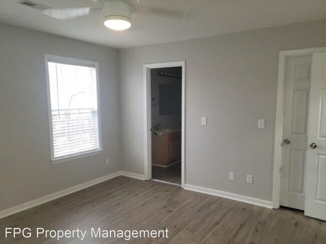 Foto del edificio - 3 br, 2 bath House - 102 Naples Court