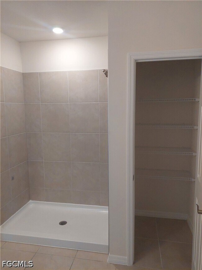 Foto del edificio - 326 SW 24th Pl