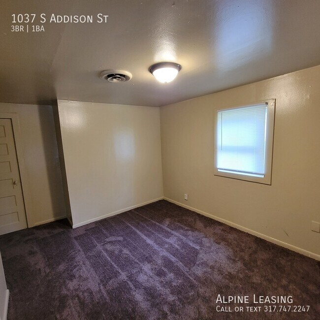 Building Photo - 1037 S Addison St