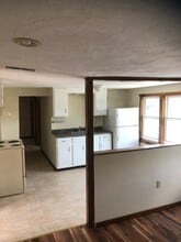 Building Photo - 15 Riverlin St