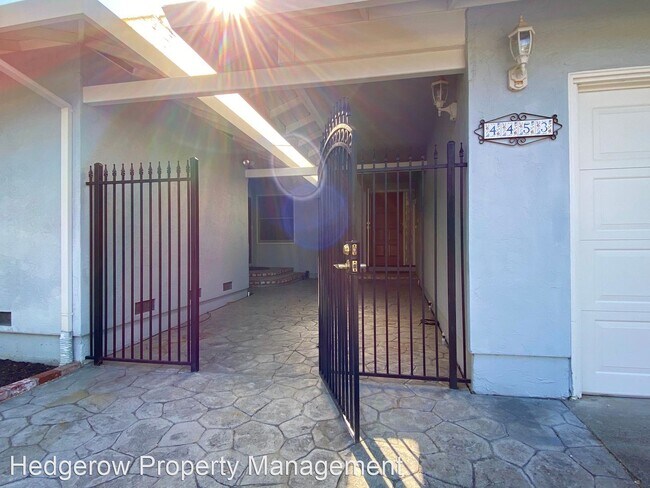 Foto del edificio - 3 br, 2 bath House - 4453 Tanglewood Way