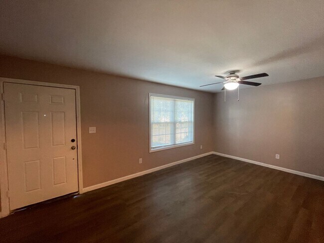 Foto del edificio - 4 Bedroom Townhome