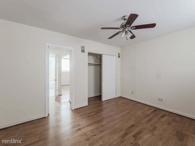 Foto del edificio - 4306 N Sheridan Rd