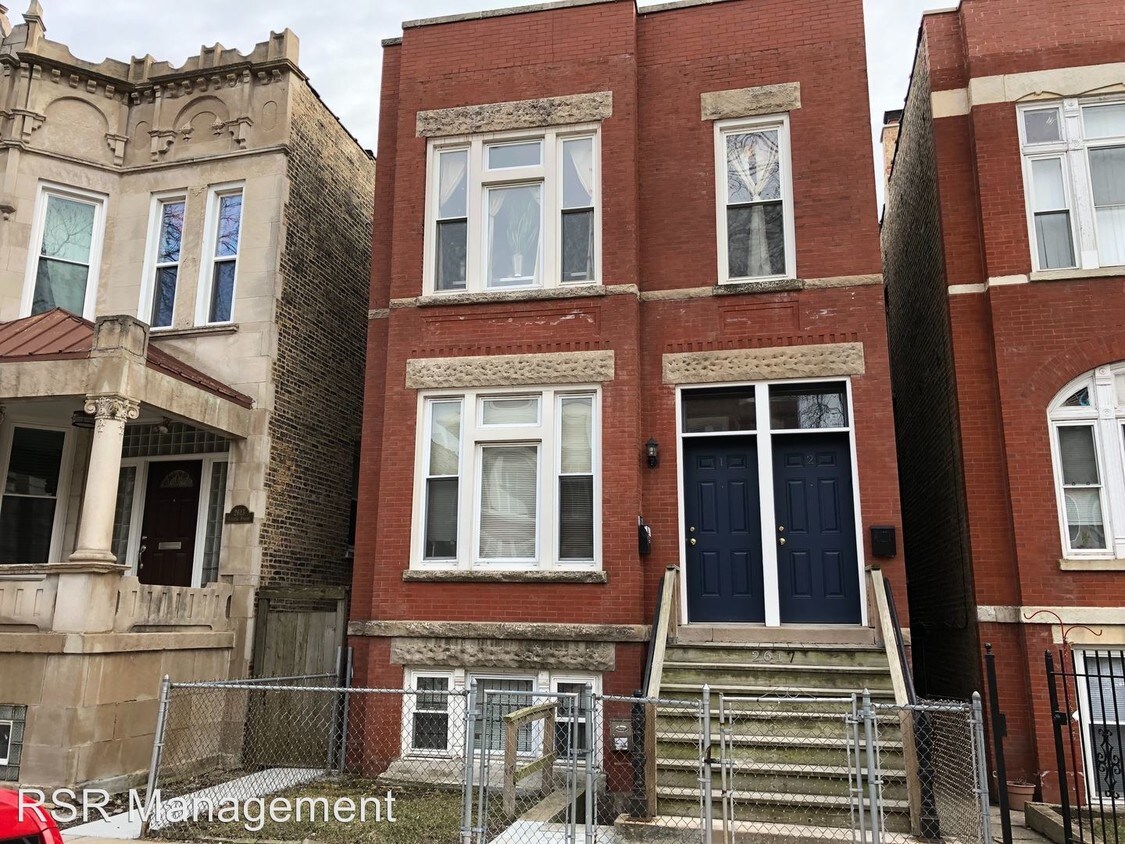 Primary Photo - 2617 W Crystal St