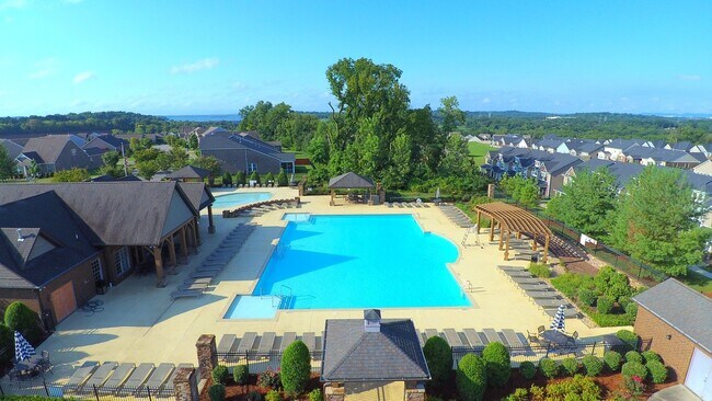 Foto del edificio - 1438 Riverbrook Dr