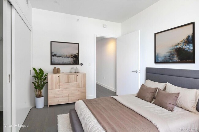 Building Photo - 131-03 40th Rd