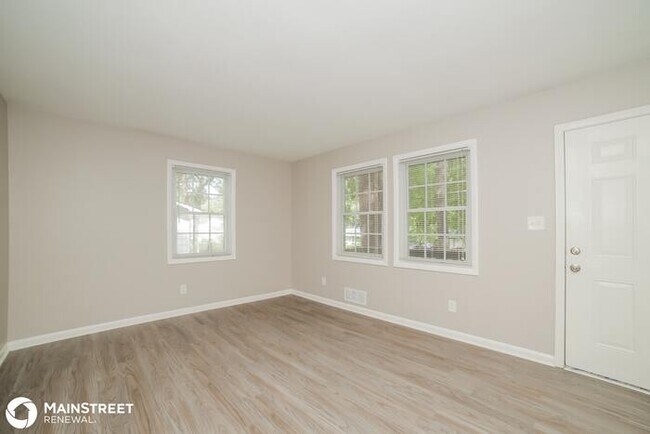 Building Photo - 436 Voyles Dr, Riverdale, GA 30274