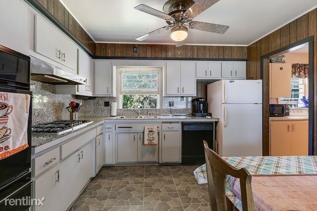 Foto del edificio - 3 br, 1 bath House - 20048 Scott St