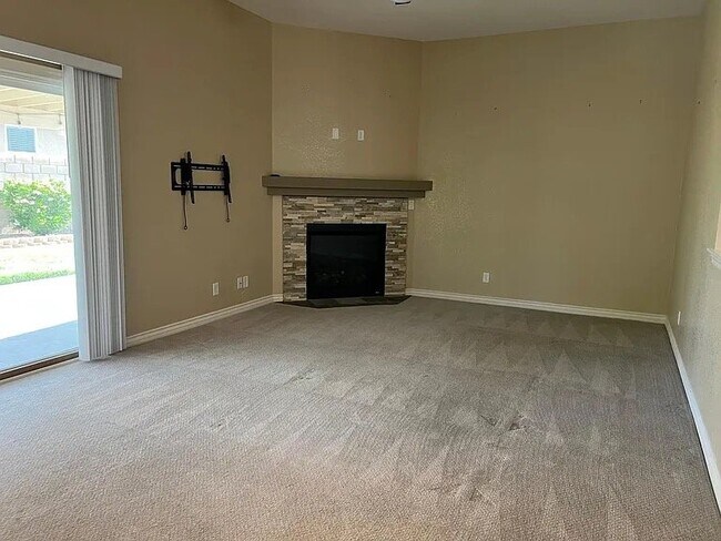 Foto del edificio - 5646 Forry Ct