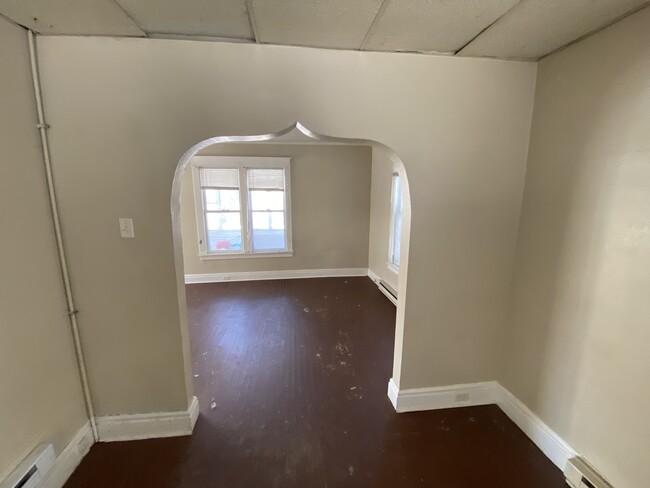 Foto del edificio - 1224 E Madison St