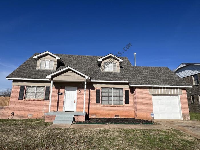 Photo - 701 Northeast 81st Street