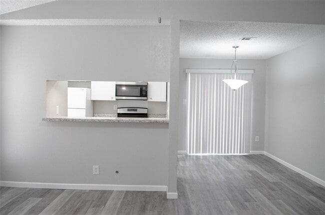 Building Photo - 2306 Fuzz Fairway