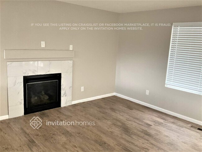 Foto del edificio - 7476 Middle Bay Way