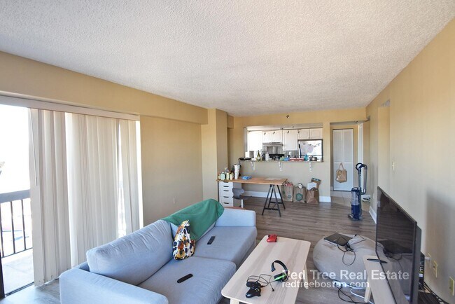 Photo - 15 N Beacon St Apartment