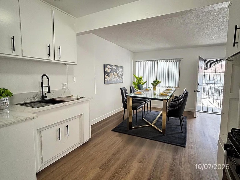 Foto principal - 9361 Cellini Ave