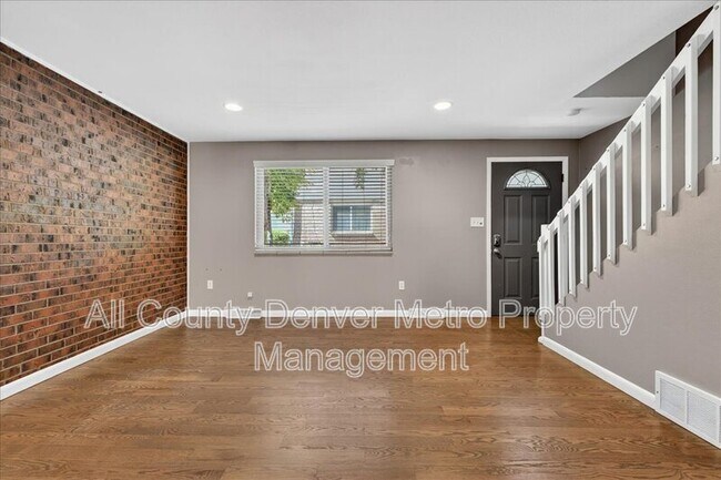 Foto del edificio - 5250 Garrison St