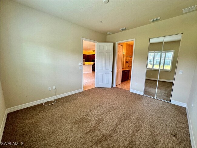 Foto del edificio - 6525 Monterey Point