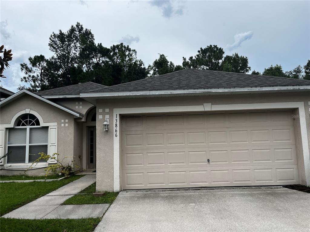 Primary Photo - 13866 Econ Woods Ln
