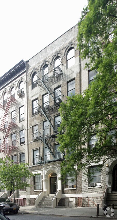 Foto principal - 105 E 100th St