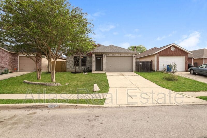 8923 Gathering Pass, Converse, TX 78109 House Rental in Converse, TX
