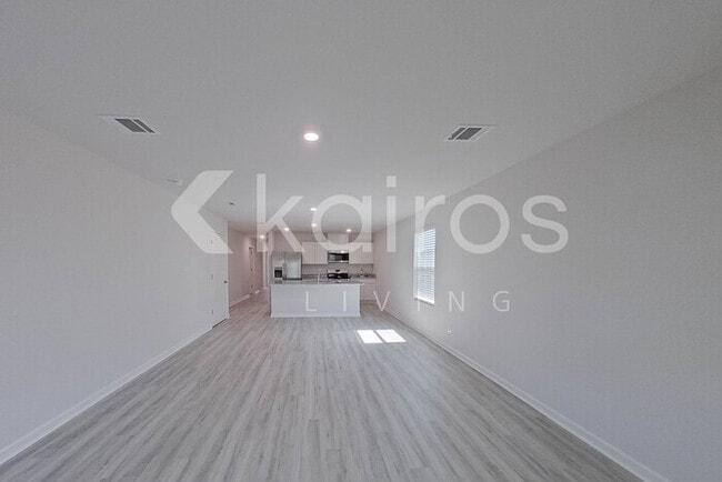 Foto del edificio - 14225 War Admiral Ave