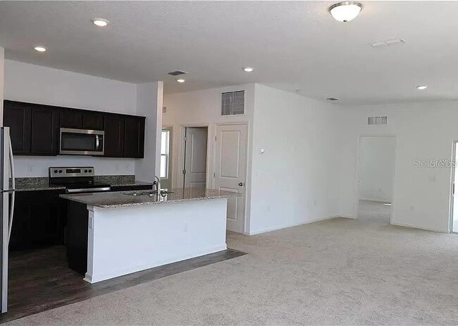 Foto del edificio - 5816 Bullock Pl