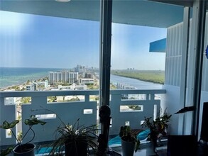 Building Photo - 3111 N Ocean Dr