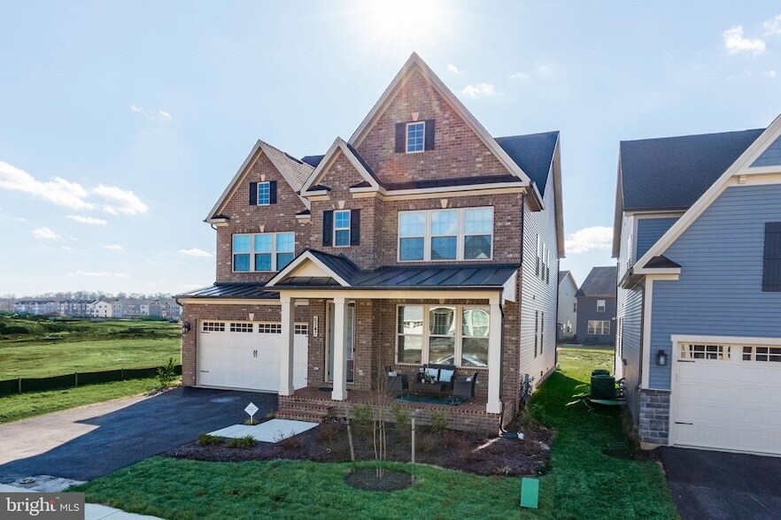 Foto principal - 6547 Clubhouse Dr