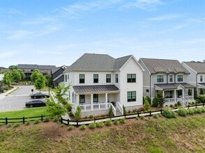Building Photo - 6320 Halcyon Garden Dr