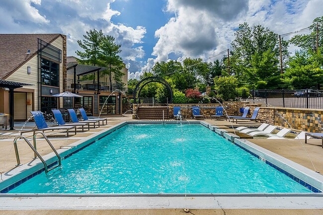 Building Photo - Creeks on Kirklevington