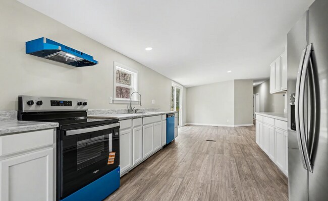 Foto del edificio - 5050 Park Creek Dr