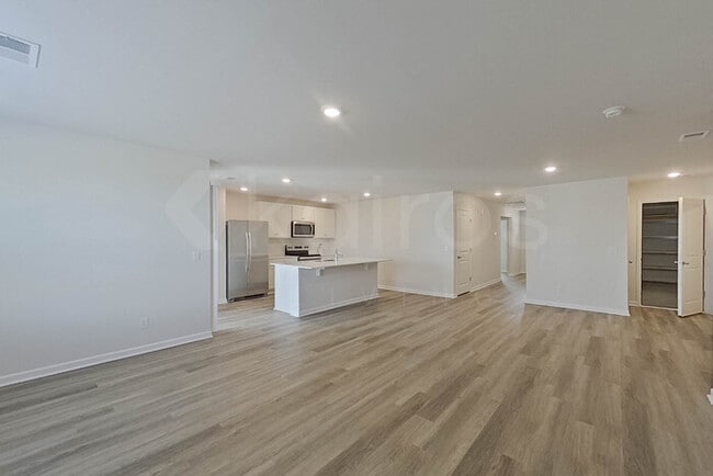 Foto del edificio - 129 Overstreet Way