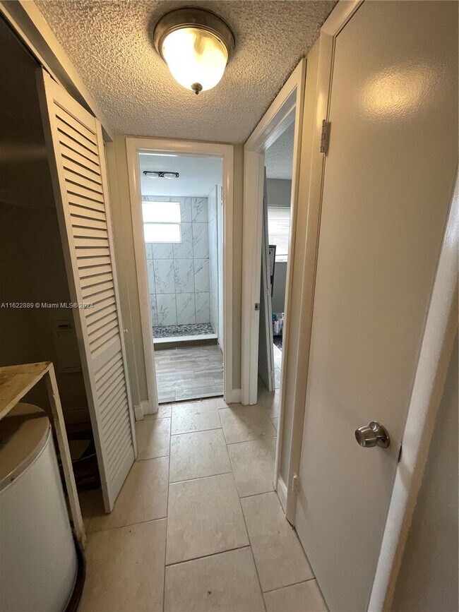 Foto del edificio - 2430 SW 81st Ave